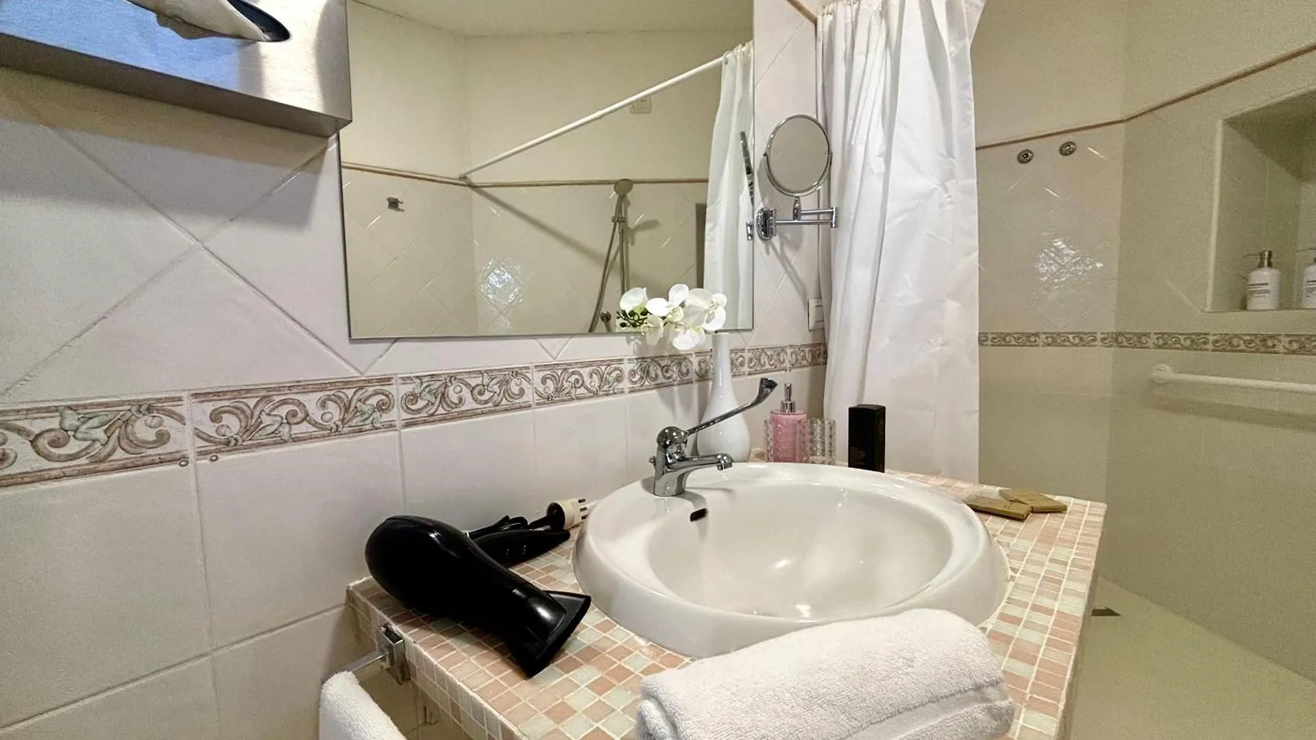 Court View Suites Taormina Italy